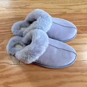 Women’s UGG slippers, lavender, US size 10, like new